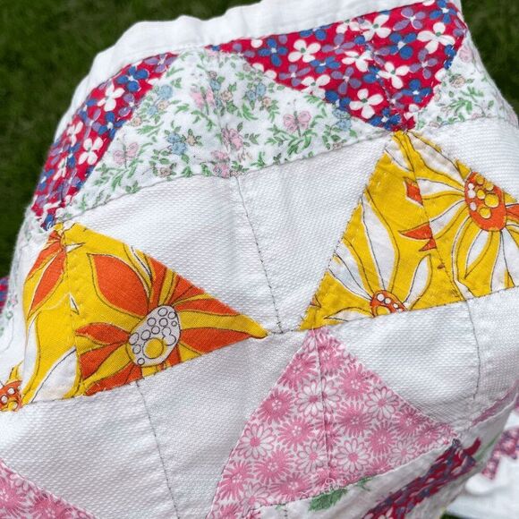 Vintage Hand Stitched Scrap Quilt 74x75 Feedsack Era Folk Art Patchwork Cottagec - Picture 10 of 13